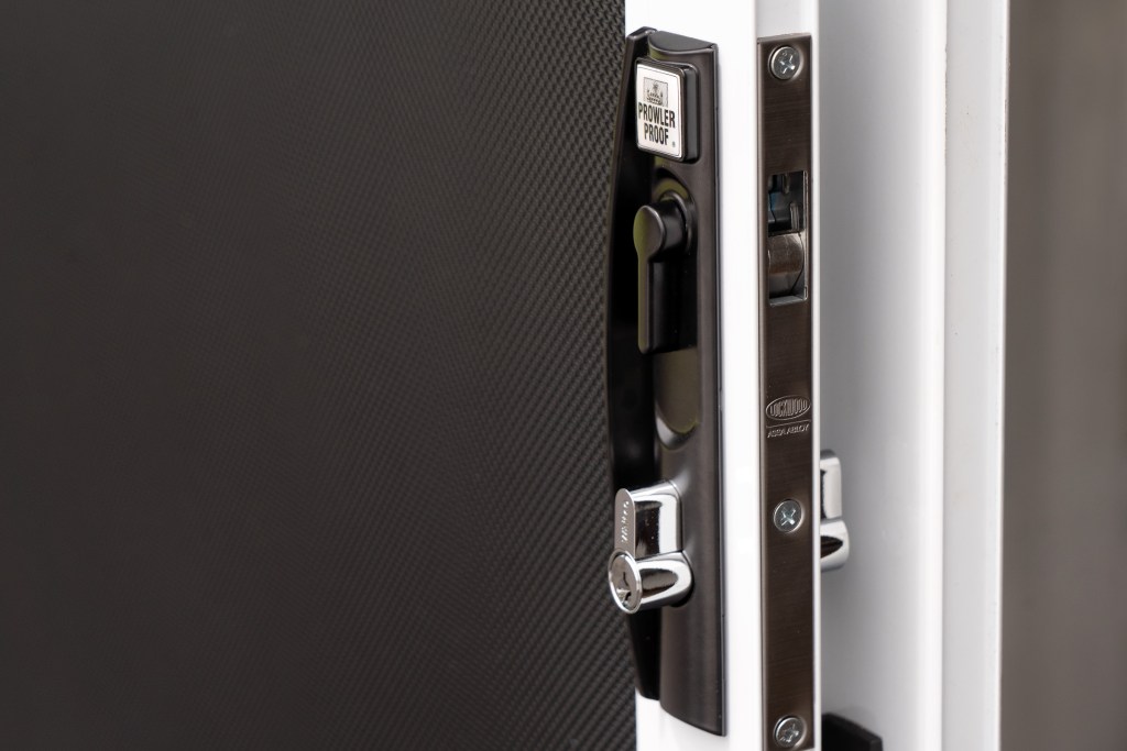 Lockwood Triple Point Lock