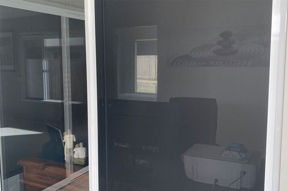 Protec sliding door