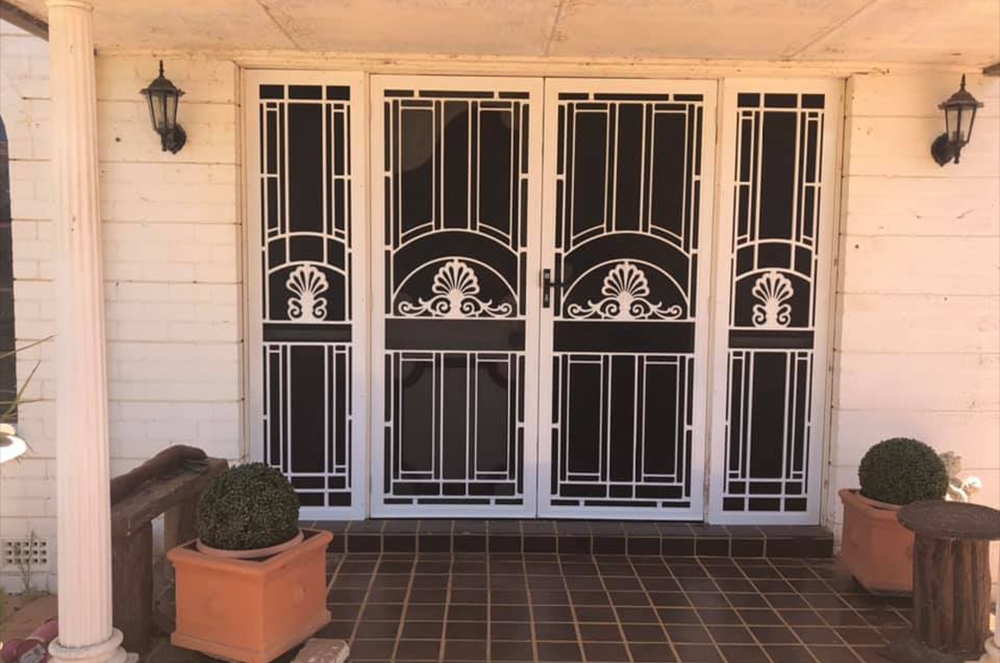 Heritage hinge door with side panels