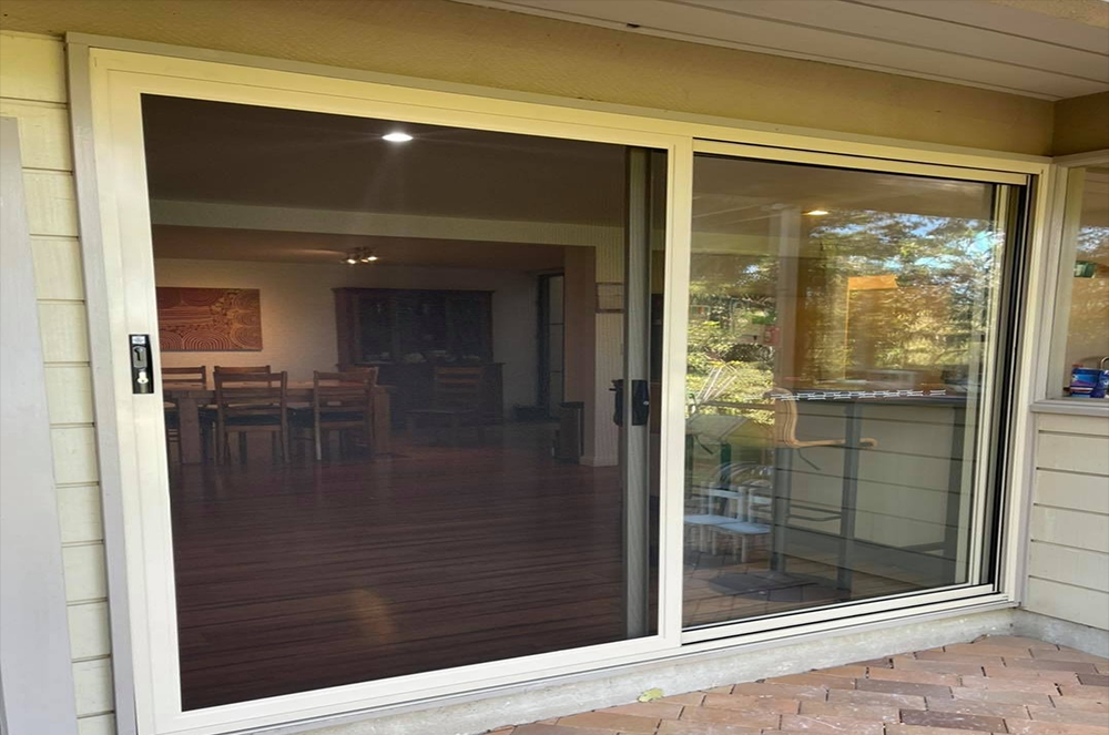 ForceField sliding door